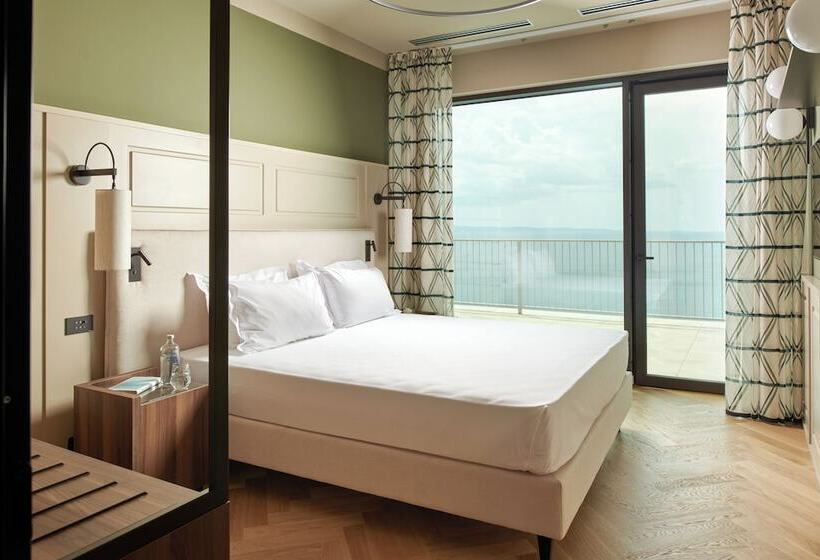 فندق Maximilian Suites