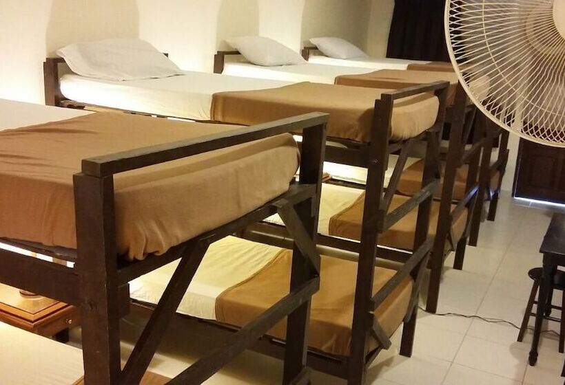 فندق Perhentian Tropicana Inn