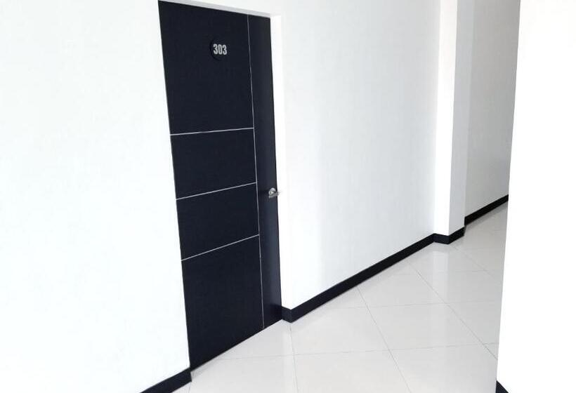 هتل The Apple Peach House