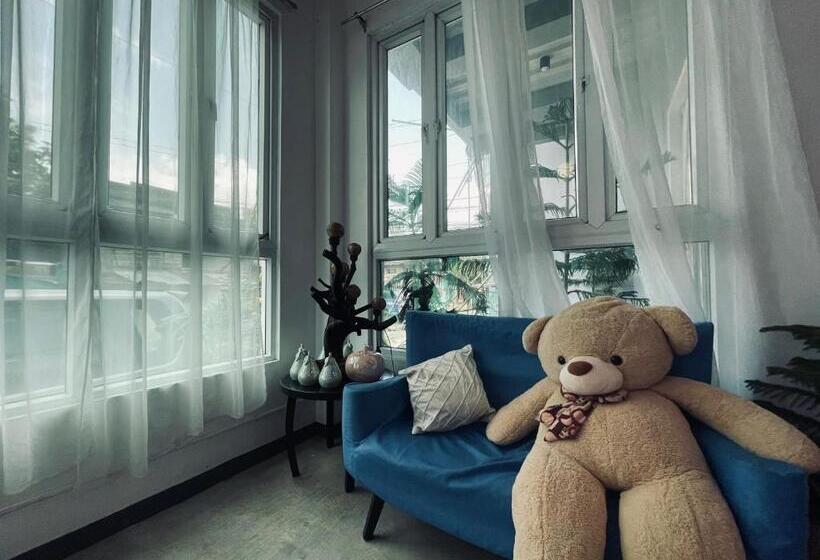 هتل The Apple Peach House