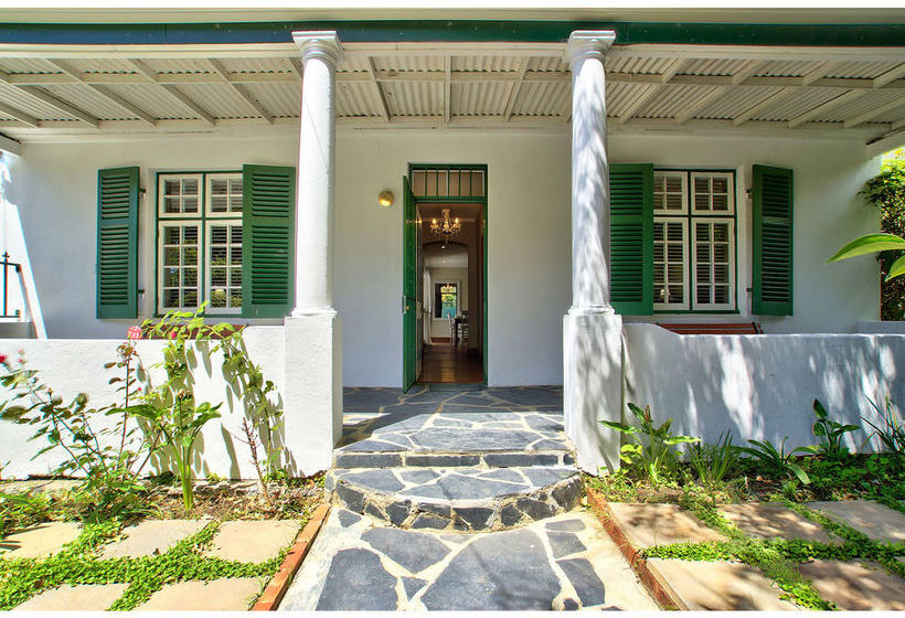 Newlands Cottages
