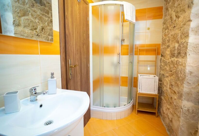 پانسیون Apartments And Rooms Marino