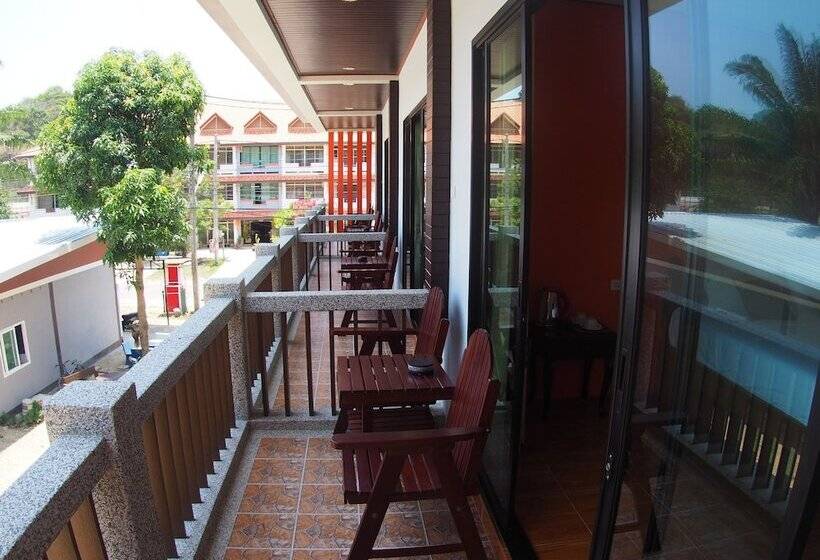 펜션 Phongpipat Lanta Mansion