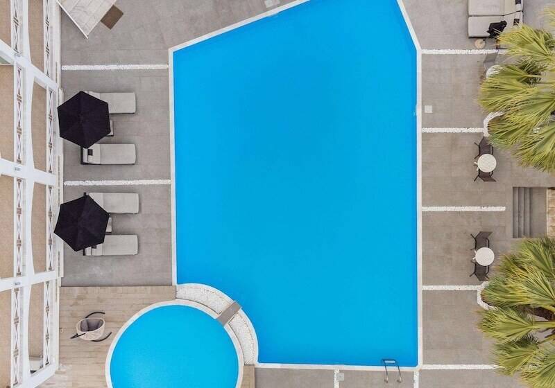 Stavros Beach