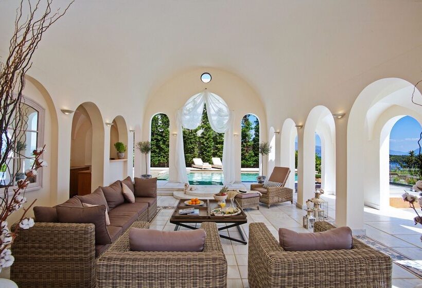 Villa Veneziano Suites & Villa