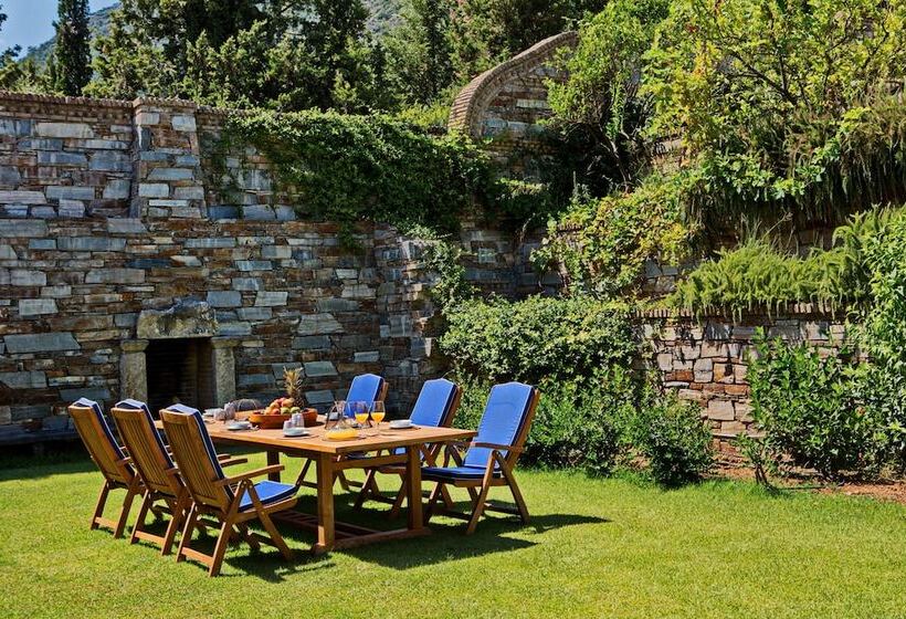 Villa Veneziano Suites & Villa