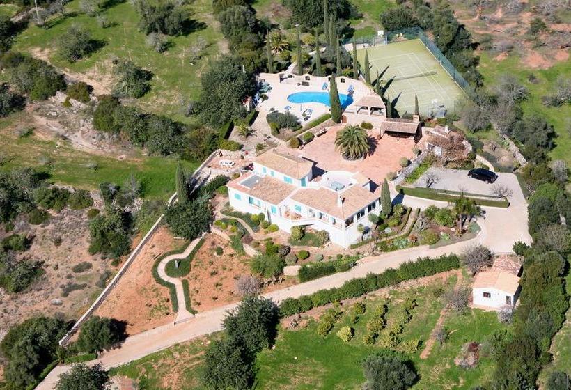 تختخواب و صبحانه Quinta Soria Moria