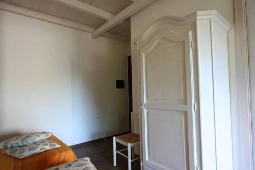 تختخواب و صبحانه Villa La Conchiglia