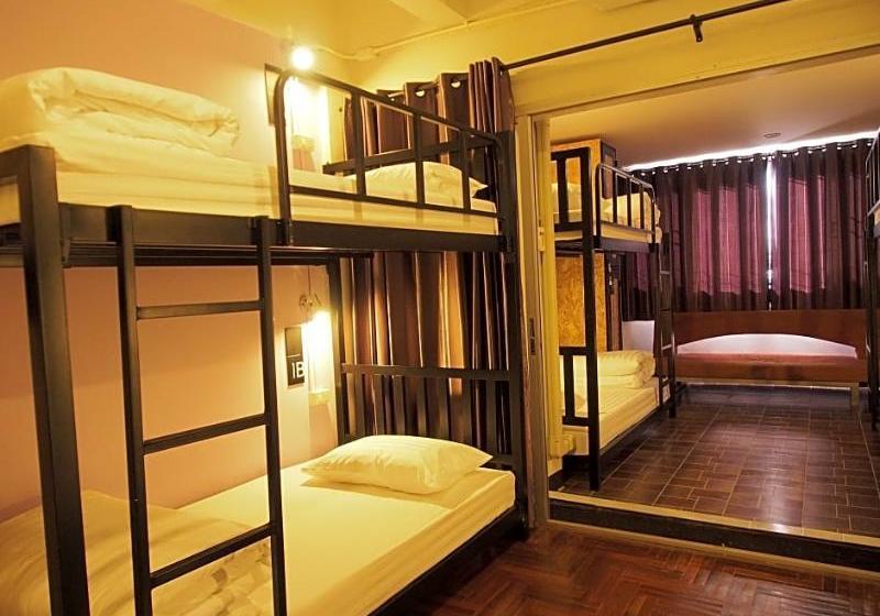 Eden Walking Street Hostel