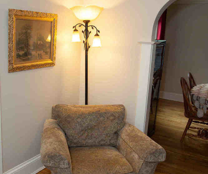 Enchanted Cottage On Glen  Entire House Rental