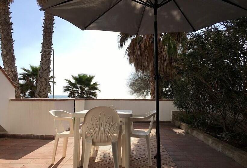 فندق Azzurro