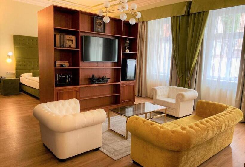 Fotos del hotel Garden Court:  34