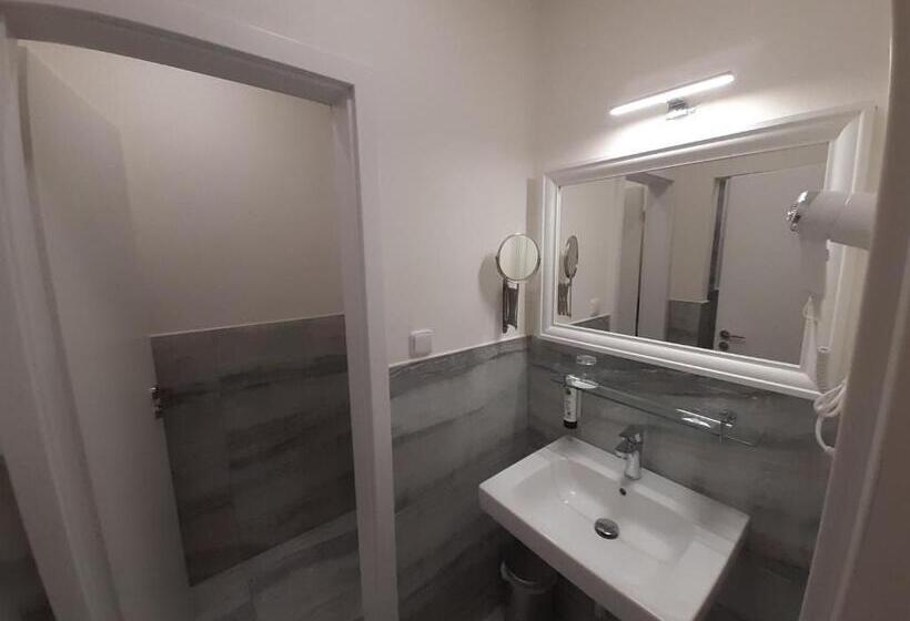 Fotos del hotel Garden Court:  31