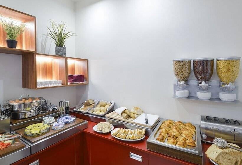 Fotos del hotel Garden Court:  14