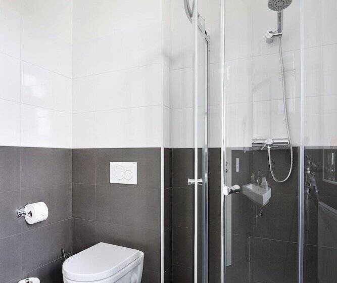 Fotos del hotel Garden Court:  8