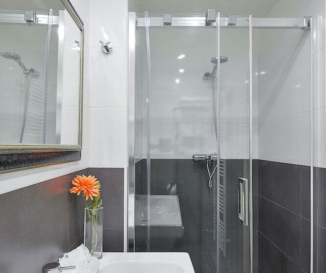 Fotos del hotel Garden Court:  33