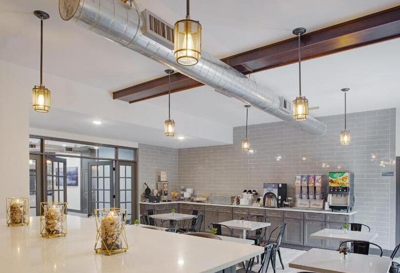 هتل Iris Garden Inn