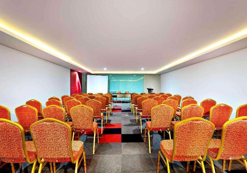 هتل Mercure Jayapura