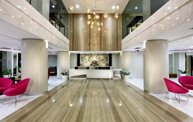 هتل Mercure Jayapura