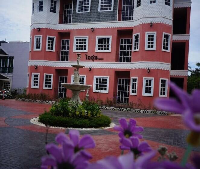 هتل Na Banmae Resort
