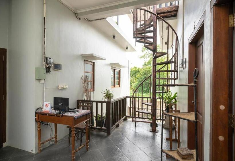 هتل Zen Rooms Panen House