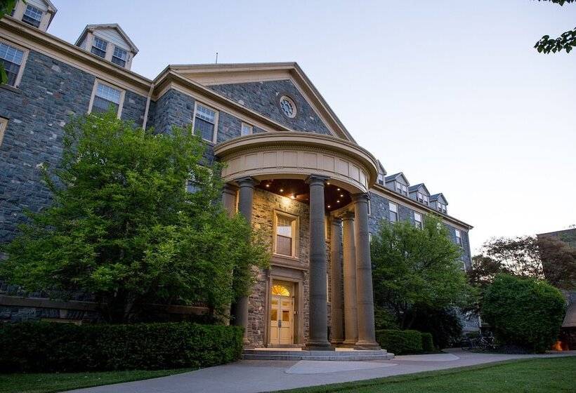 هاستل University Of King S College