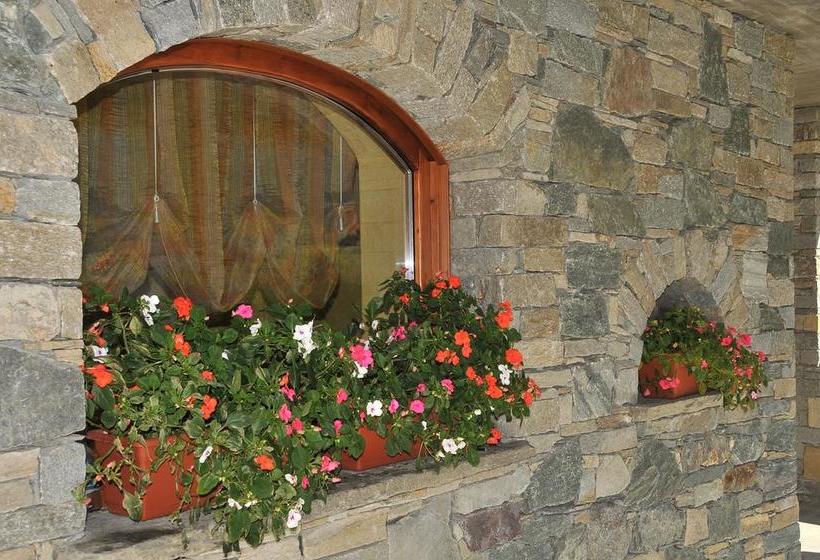 مبيت وإفطار Affittacamere Les Noyers