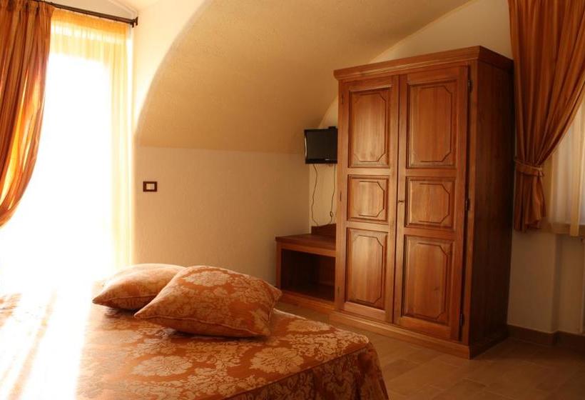 مبيت وإفطار Affittacamere Les Noyers