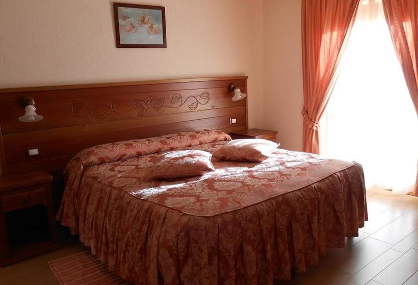تختخواب و صبحانه Affittacamere Les Noyers