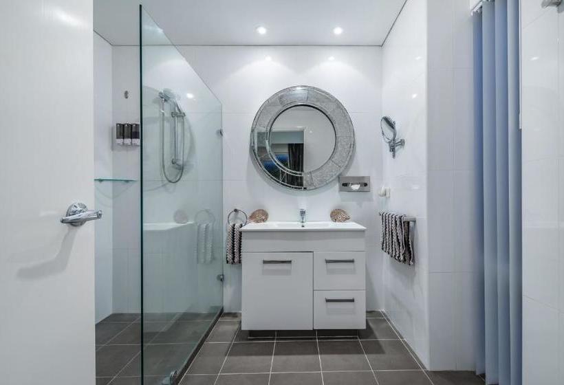 تختخواب و صبحانه Burns Beach Bed And Shower