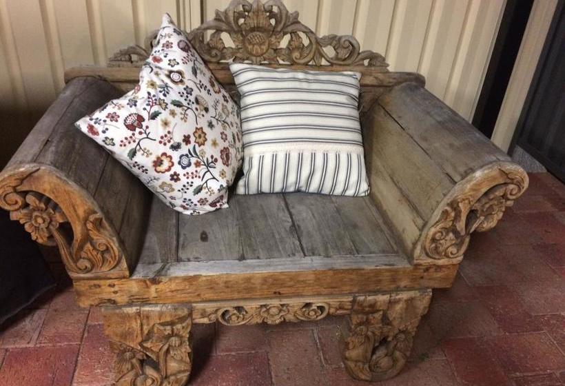 Bed and Breakfast Character & Charm In The Heart Of The City