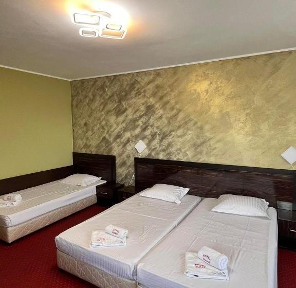 Family Hotel Emaly 2