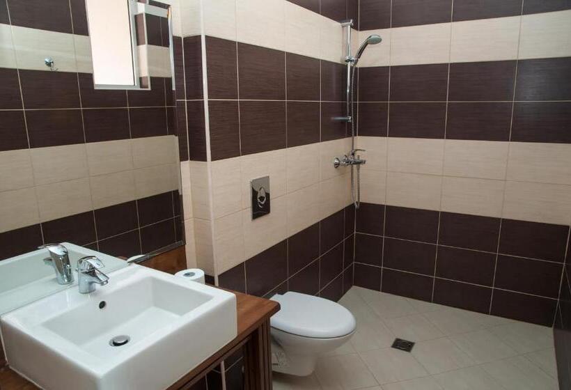 Hostel Izida 2
