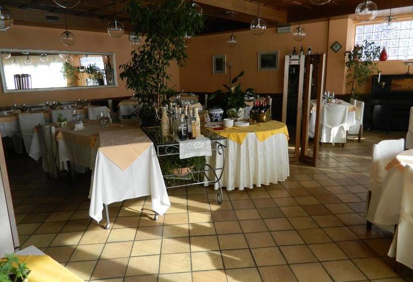 فندق Albergo Michieletto