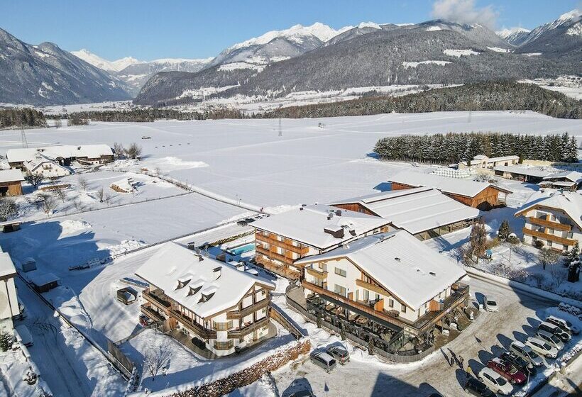 هتل B&b Feldmessner