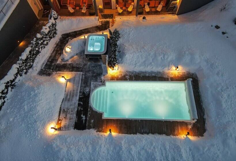 هتل B&b Feldmessner