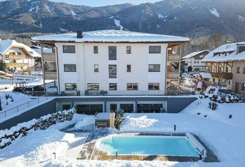هتل B&b Feldmessner