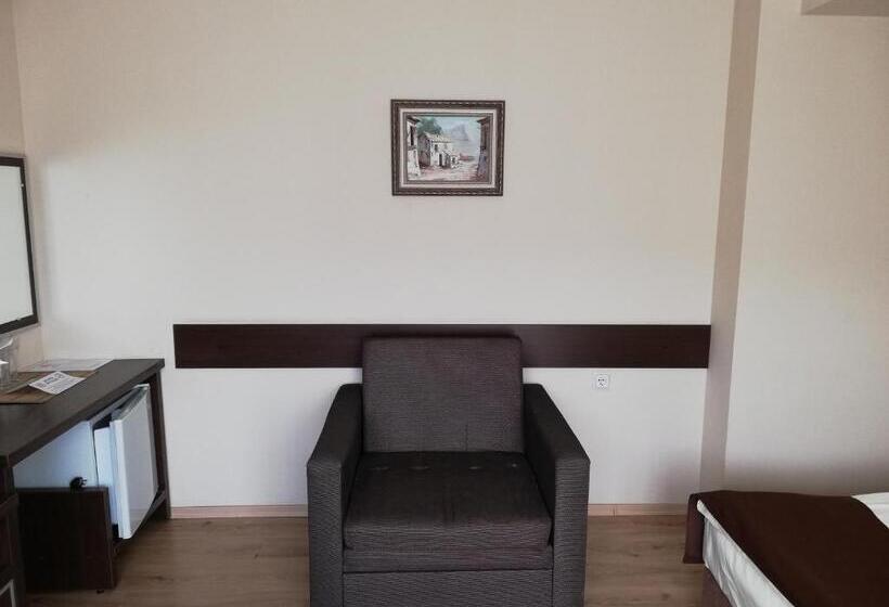 בית מלון כפרי Heat Complex Family