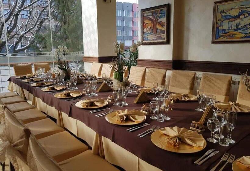 בית מלון כפרי Heat Complex Family