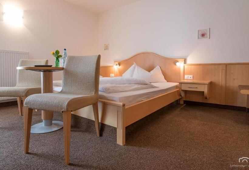 هتل Kreuzstein Bed&breakfast