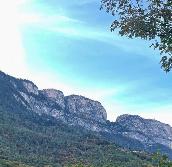 هتل Kreuzstein Bed&breakfast