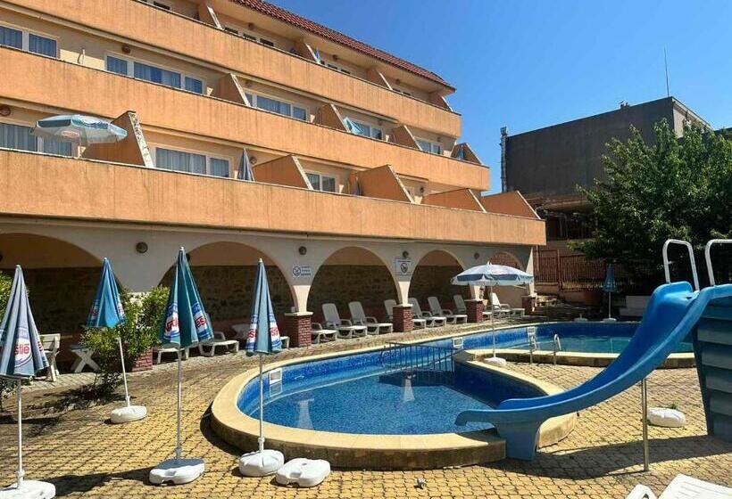 هتل Lozenets Resort