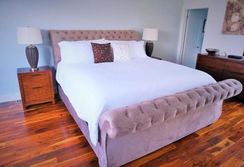 On The 6 Bed And Breakfast