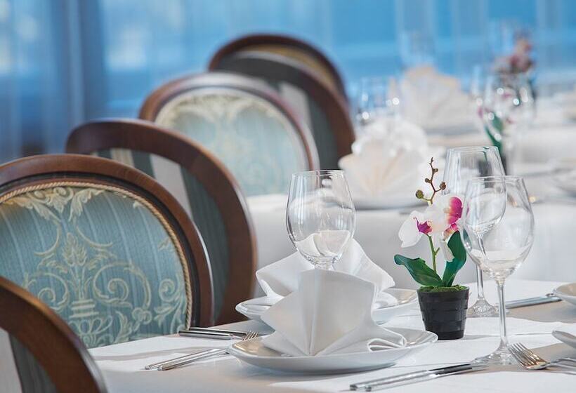 استراحتگاه Park Hotel And Spa Vella Hills