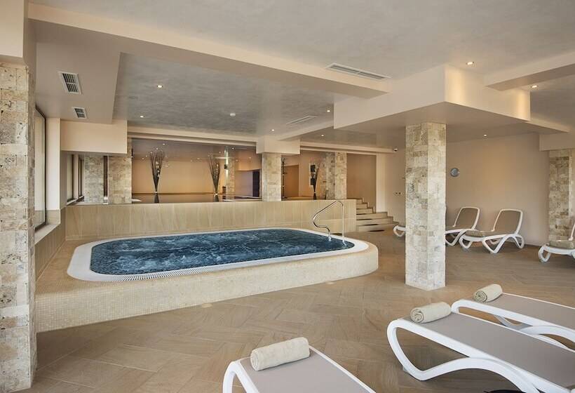 استراحتگاه Park Hotel And Spa Vella Hills