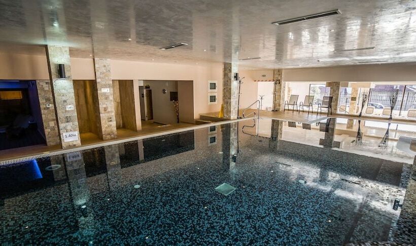استراحتگاه Park Hotel And Spa Vella Hills