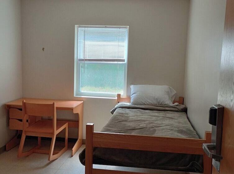 هاستل The Saints Suites At Nccc