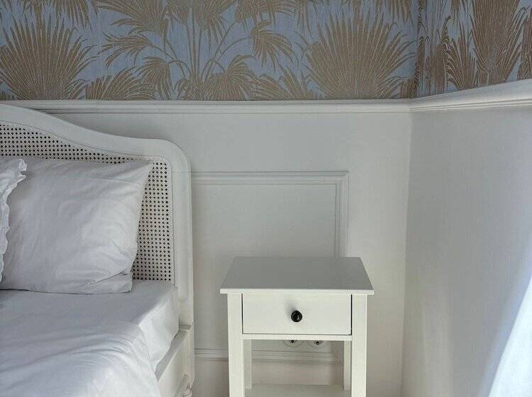 تختخواب و صبحانه Via Polonia   Boutique Studios Corfu