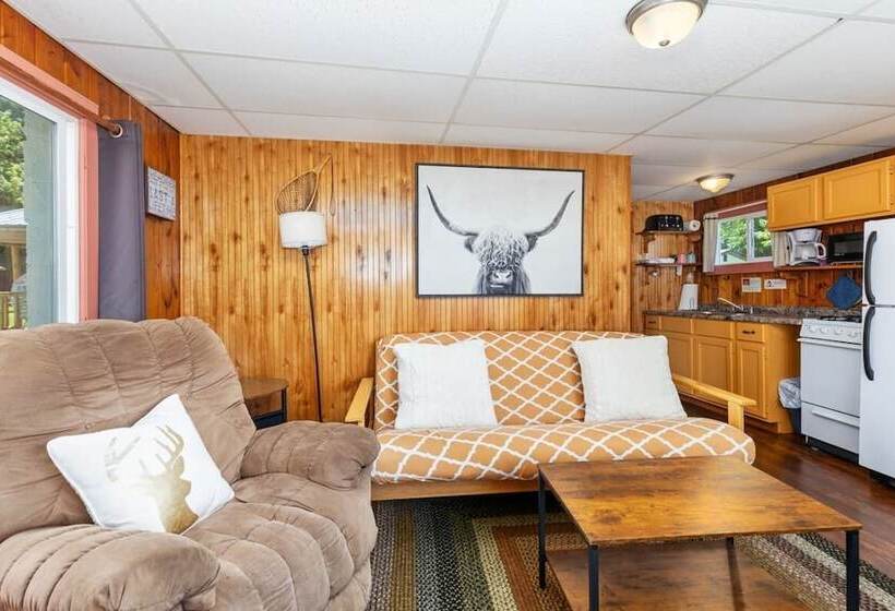 Chippewa Bluffs Resort