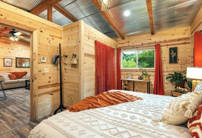 Cozy Cove Cabin